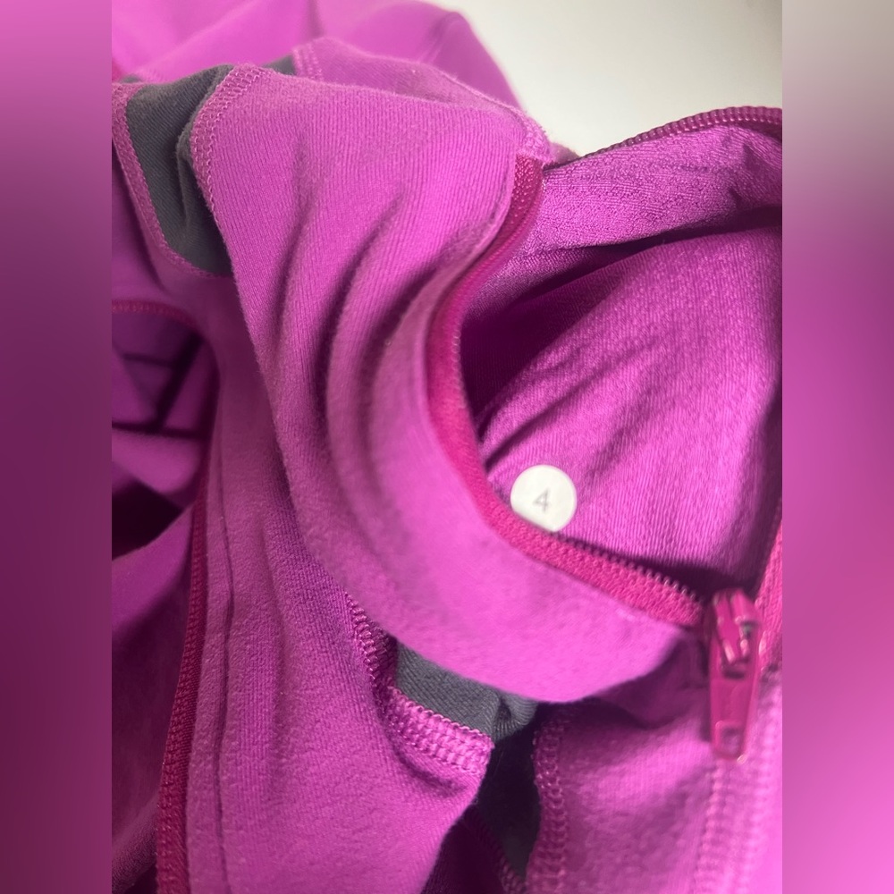 Lululemon jacket - Picture 3 of 3